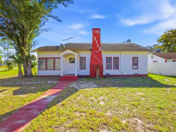 742 Hibiscus Ave, Lake Wales, FL 33853