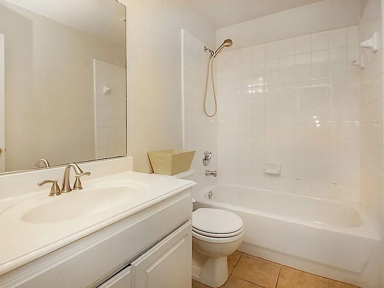 5809 Deer Run Dr — Photo 2