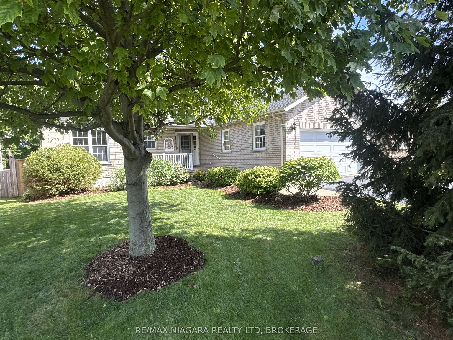 3 bed, $2,600 — Photo 3