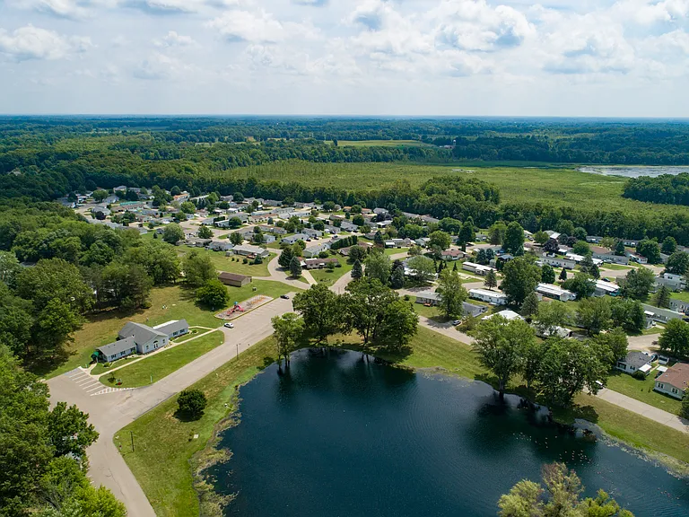 Hickory Hills Village — Photo 8