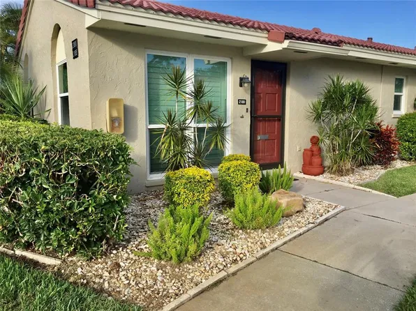 2181 Pueblo Cir, Sarasota, FL 34231