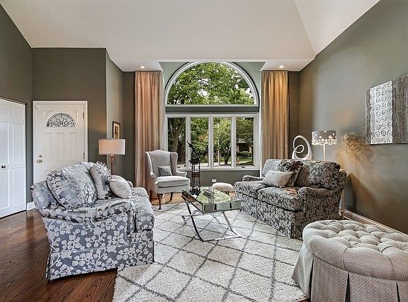 3rd image of 71 Brookview Ct #41