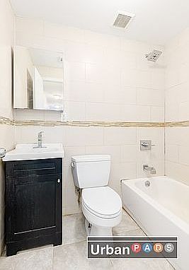 5th image of 67 Hawthorne St #1BF