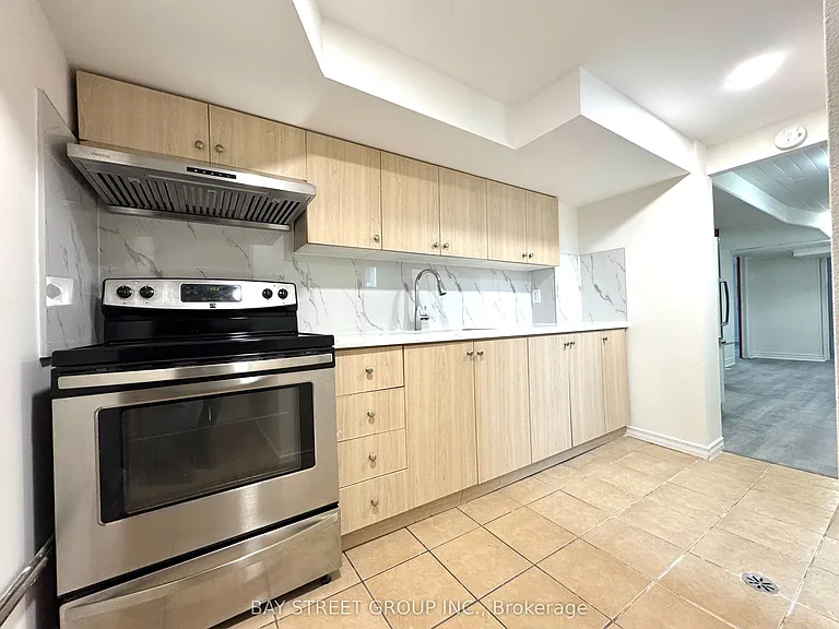 131 Allanford Rd — Photo 12