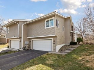 9665 Brighton Ln, Eden Prairie, MN 55347