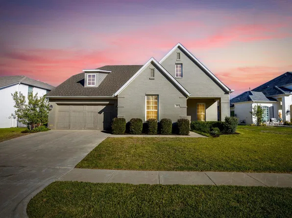 305 Parkview Dr, Aledo, TX 76008