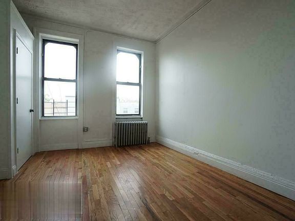 4th image of 250 Stockholm St #4F
