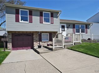 92 W Rouen Dr, Buffalo, NY 14227