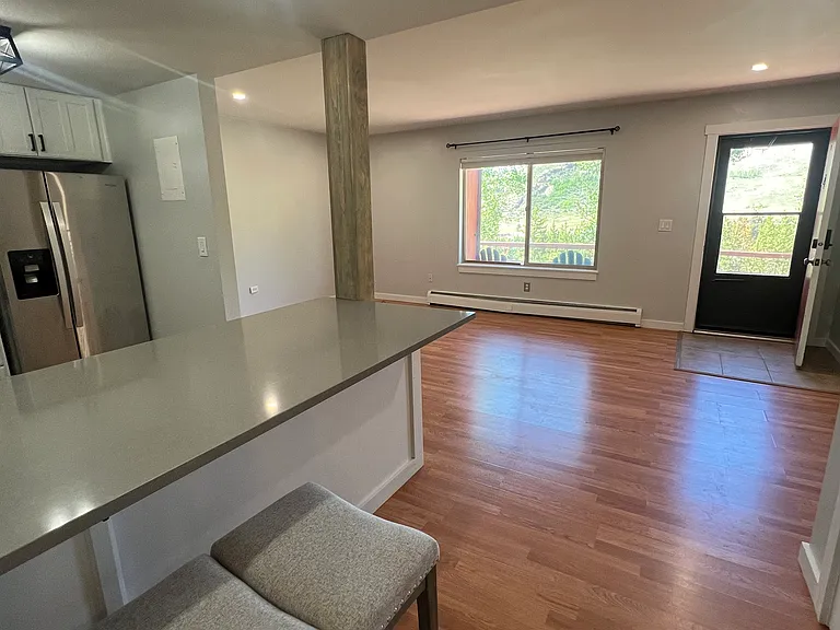 130 Evergreen Rd #B104 — Photo 11