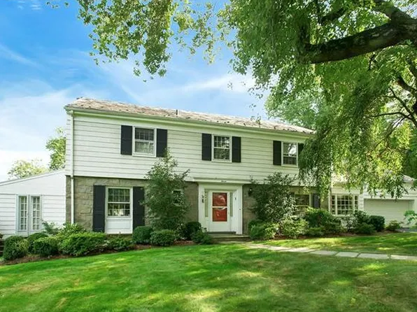 7 White Birch Ln, Scarsdale, NY 10583
