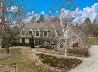 1355 Barrington Woods Dr, Brookfield, WI 53045
