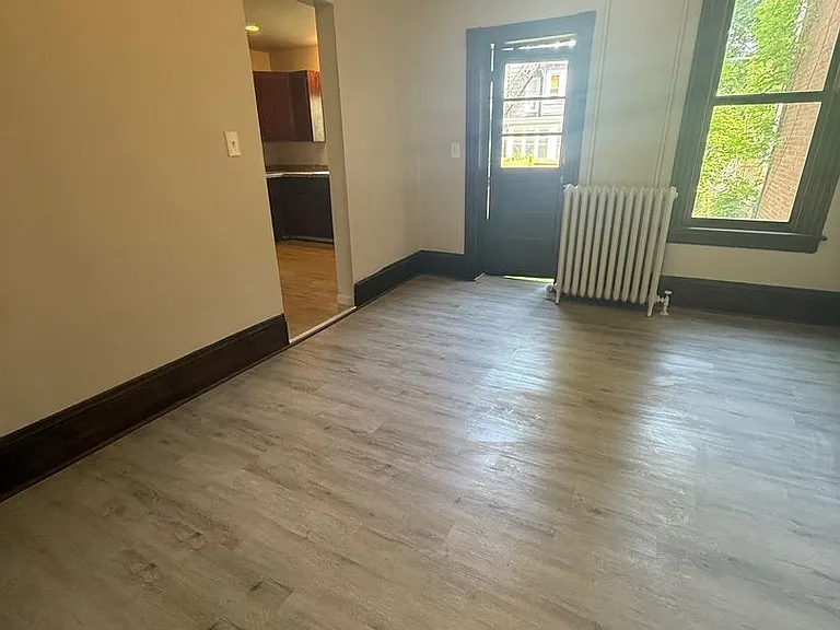 72 Liberty Street Wh — Photo 6