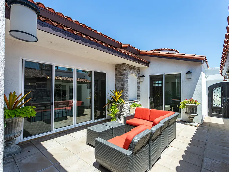 10068 Russell Ave — Photo 30