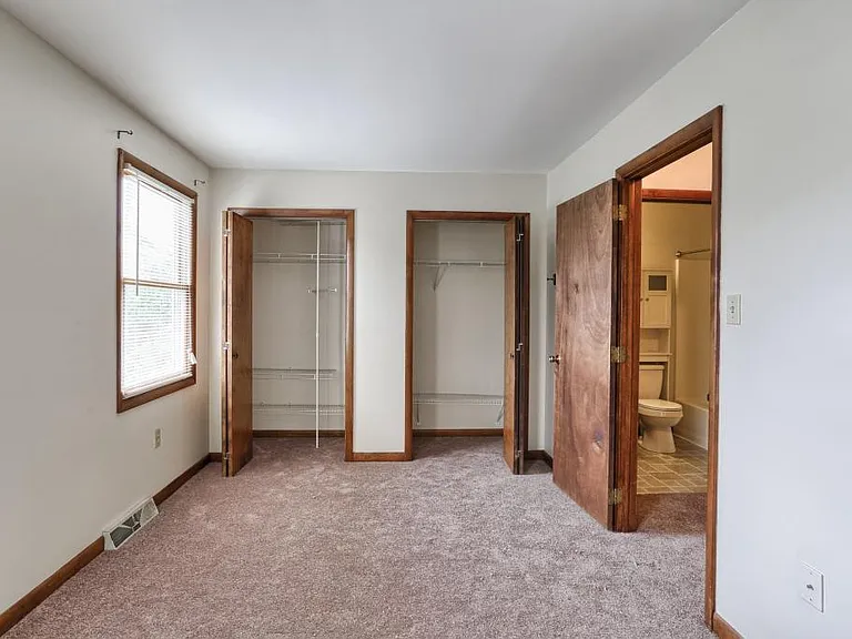 32 Forest Cir — Photo 9
