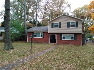 1968 Neptune Dr, North Chesterfield, VA 23235