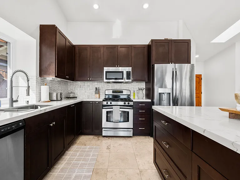 Robinwood Dr — Photo 6