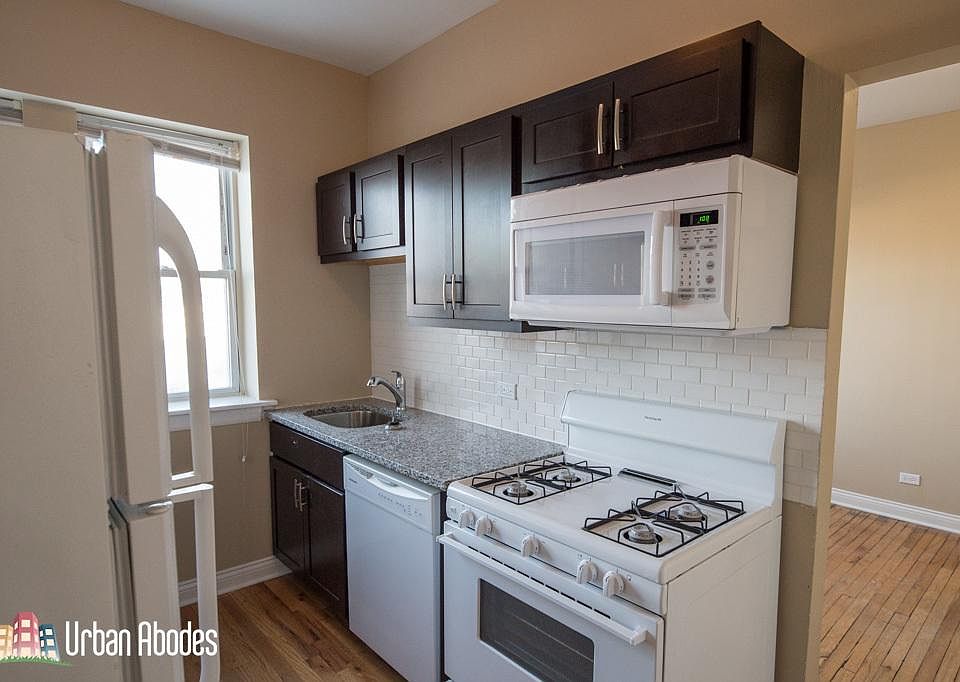 1st image of 4439 W Fullerton Ave #2AA