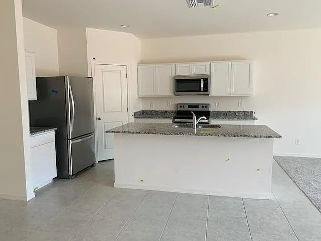 2373 E Alonso Dr — Photo 6