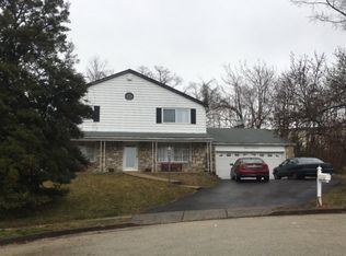 8124 Hawthorne Ln, Elkins Park, PA 19027