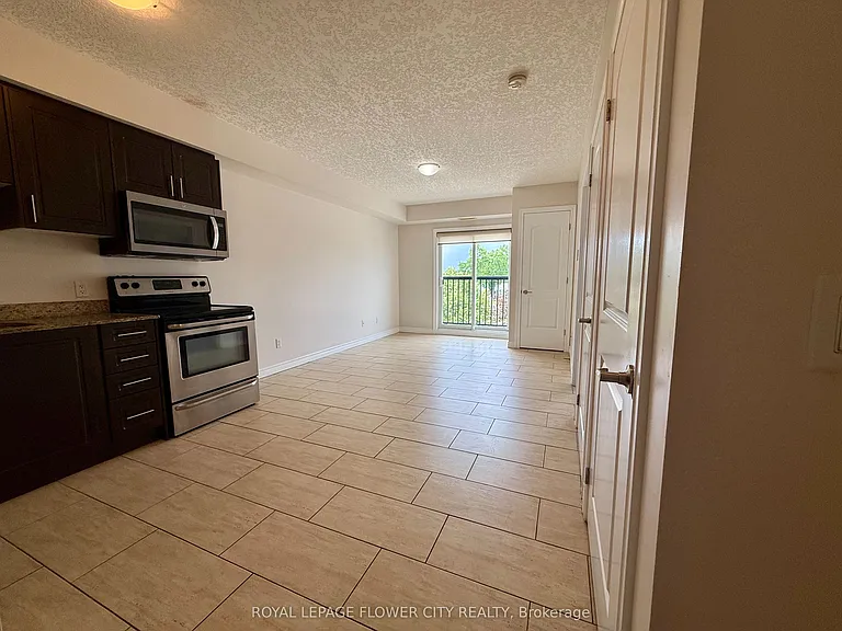 886 Golf Links Rd #204 — Photo 9