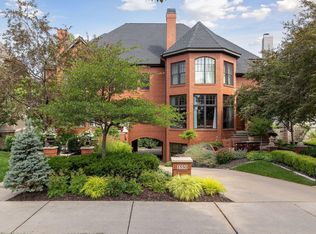1550 Kenwood Pkwy, Minneapolis, MN 55405