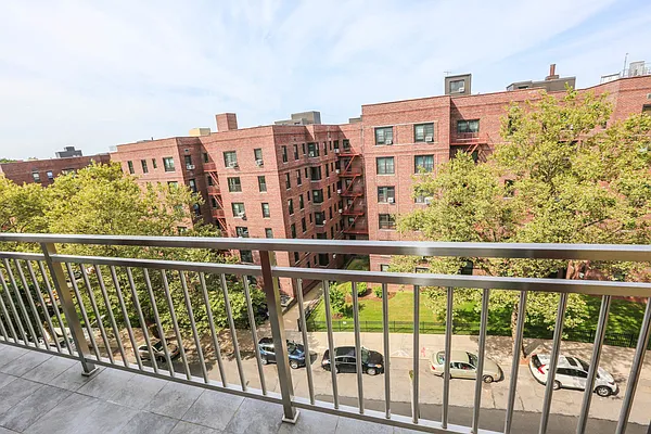 Rented by Project Queens LLC | media 8