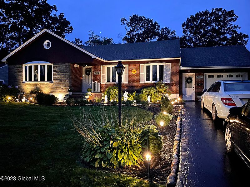 2nd image of 20 Merritt Drive