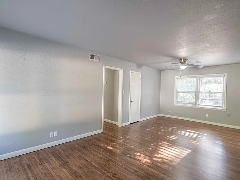 1618 S Ash Pl — Photo 30