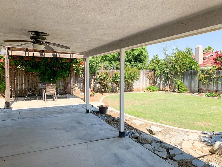 8905 Campus Park Ct — Photo 4