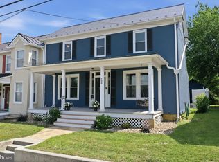 220 W Main St, Berryville, VA 22611