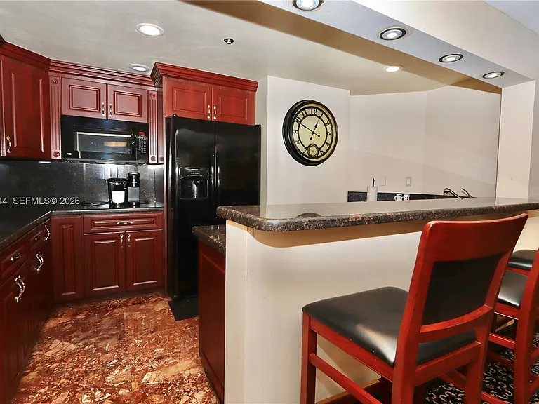 3600 Mystic Pointe Dr #1115 — Photo 42