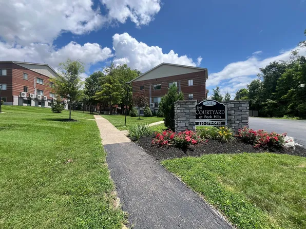 Newly Upgraded Apartments -The Courtyard at Park Hills, Minutes from Downtown