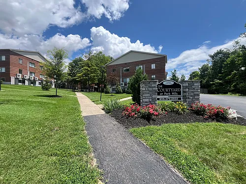 Newly Upgraded Apartments -The Courtyard at Park Hills, Minutes from Downtown Photo 1