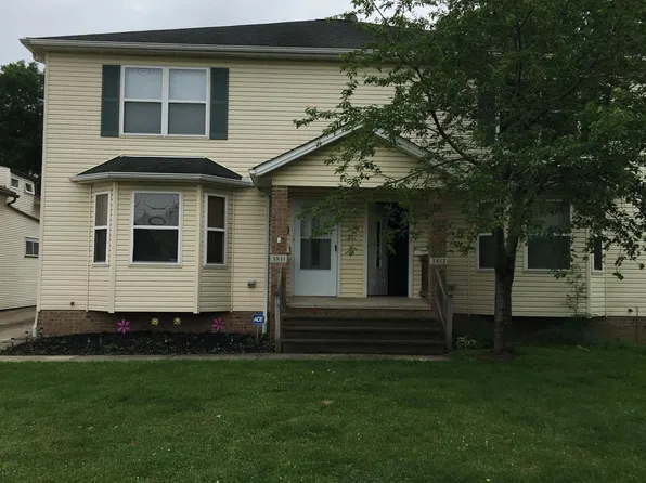 3813 Snow Rd, Parma, OH 44134