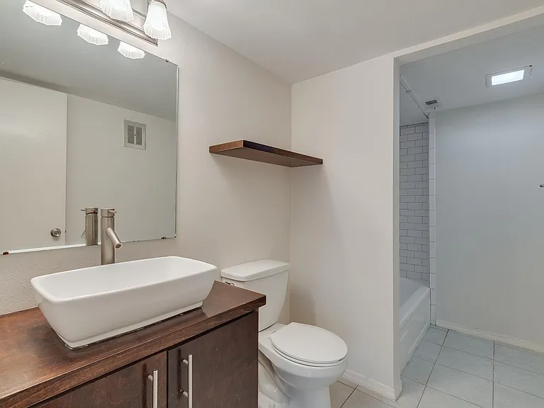 4525 Gilbert Ave #207 — Photo 18