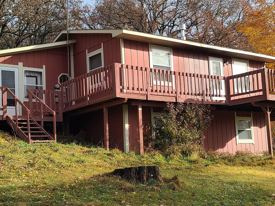 1st image of W17315 Irvine Ln