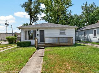 880 Jewell St, Ferndale, MI 48220