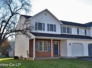 137 Bainbridge Cir, Sinking Spring, PA 19608
