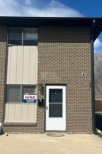 30 Emery Way Photo 1
