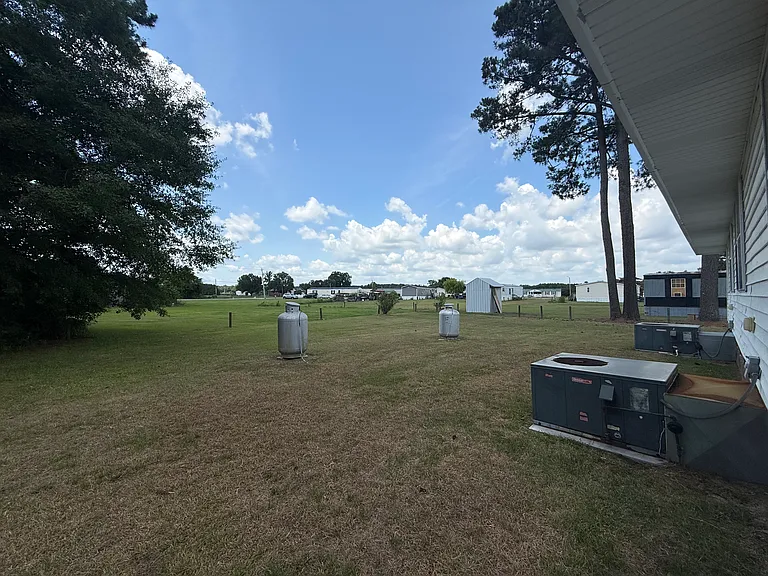 158 Contentnea Dr #A/B — Photo 14