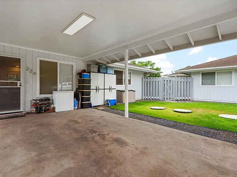222 Hiolani St — Photo 3