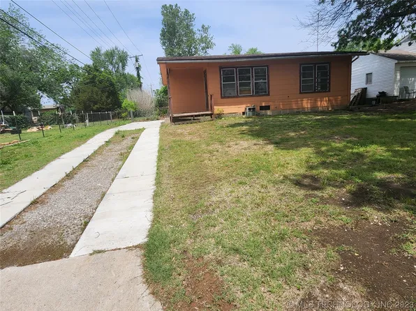 920 W 16th St, Bartlesville, OK 74003