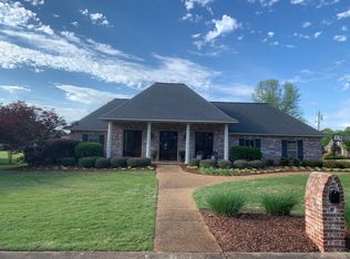 100 Genes End, Starkville, MS 39759