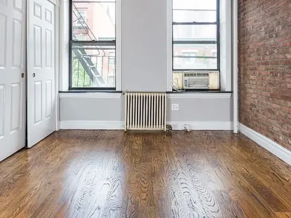 382 East 10th Street image 2 of 6