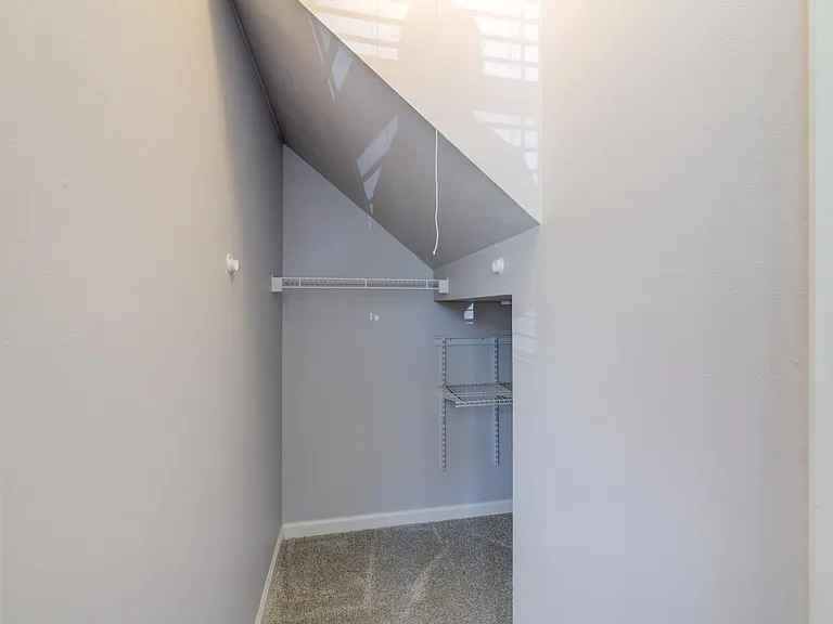 1547 E Swan Cir — Photo 18