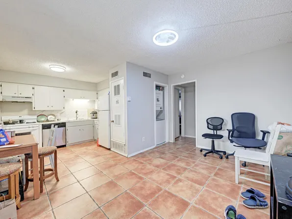 803 W 28th St APT 102, Austin, TX 78705