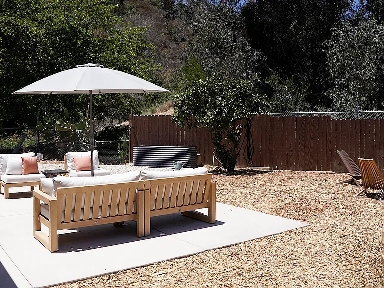 Robbins St — Photo 14