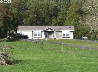 659 Colonial Rd, Roseburg, OR 97471