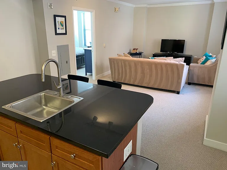 631 D St NW #534 — Photo 8