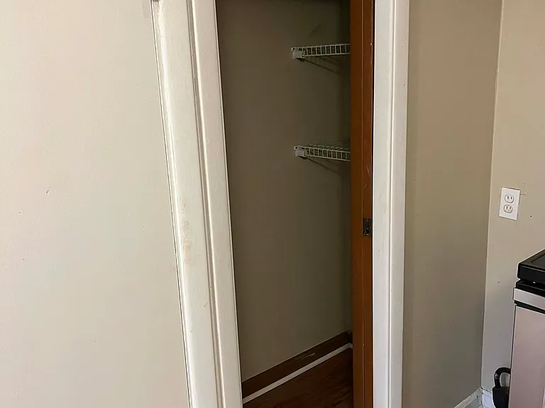 Kitchen pantry